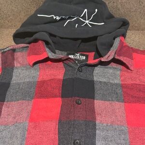 Hollister Men's Red and Black Plaid Hooded Button-Down Shirt